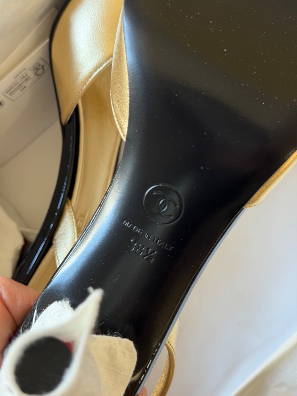 Chanel Apple heel shoes - Picture 5 of 5